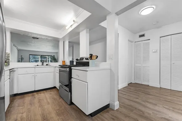 $1,850 | 7843 Willow Spring Drive, Unit 612, Lake Worth, FL 33467