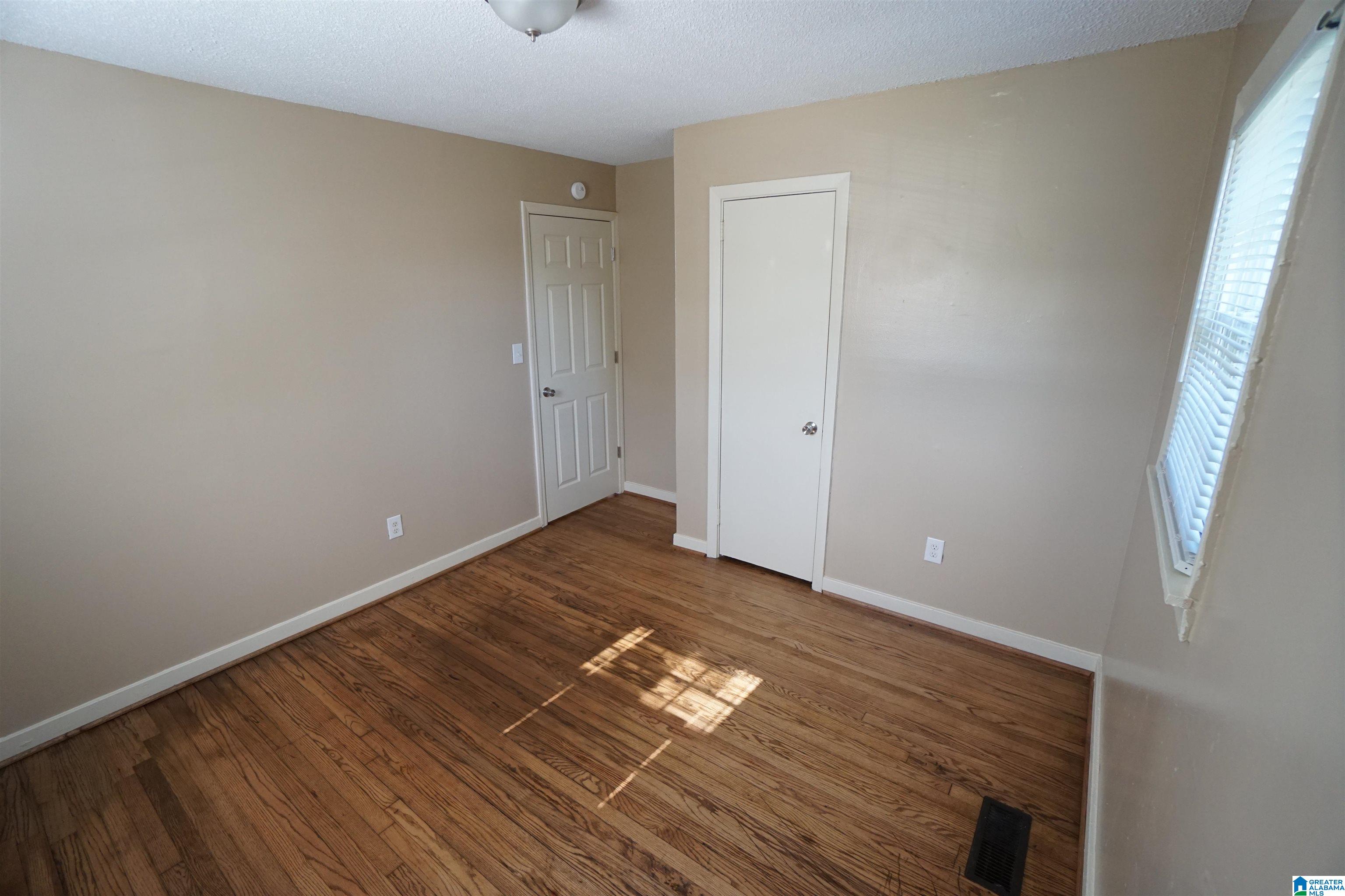 1688 18th Way Southwest Birmingham, AL 35211 - Photo 22 of 37