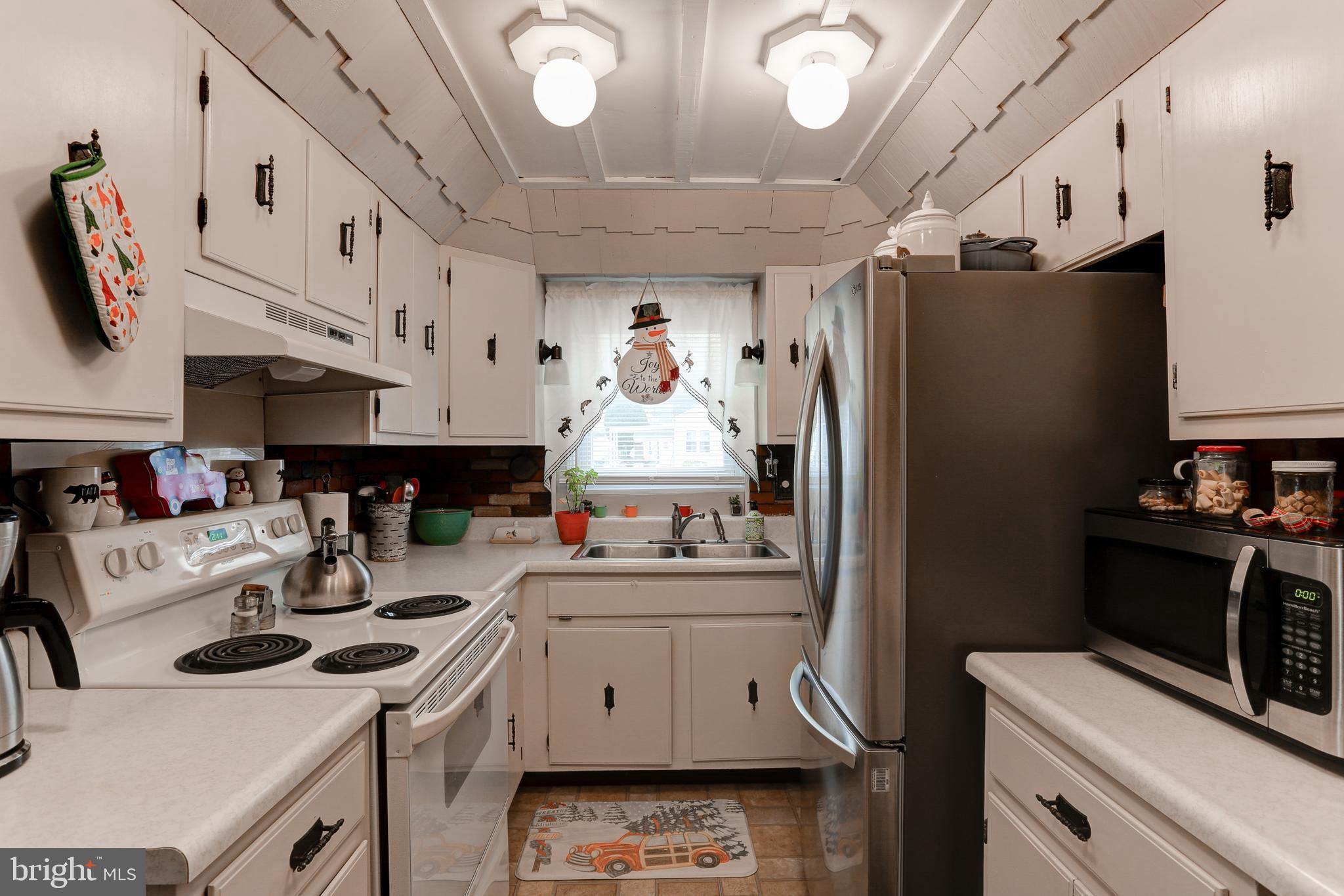 316 Manchester Road Camp Hill, PA 17011 - Photo 8 of 25