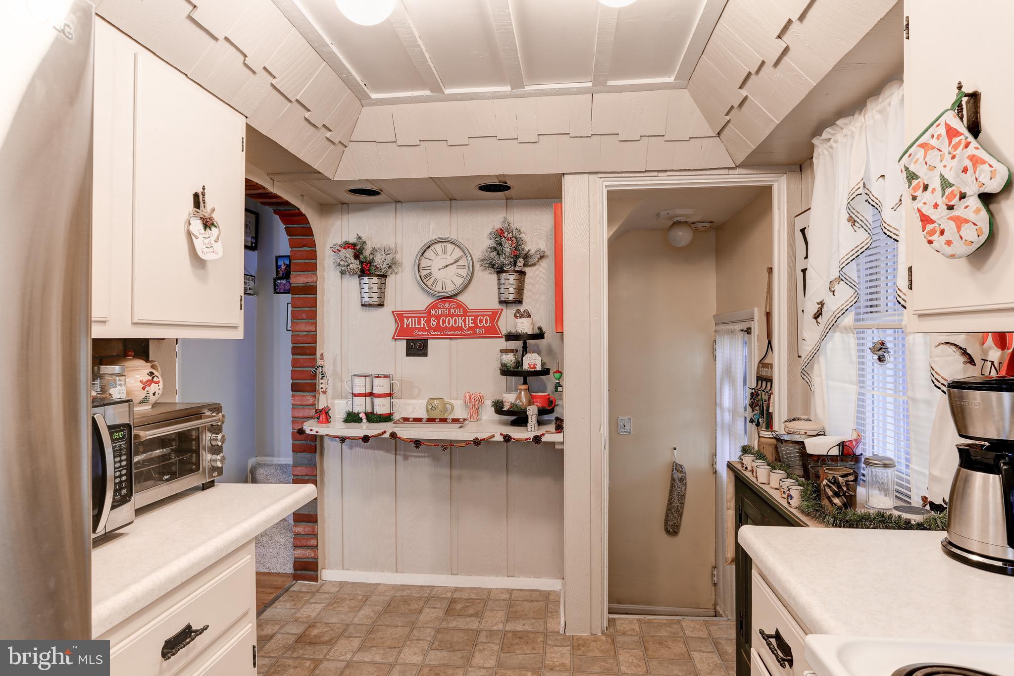 316 Manchester Road Camp Hill, PA 17011 - Photo 9 of 25