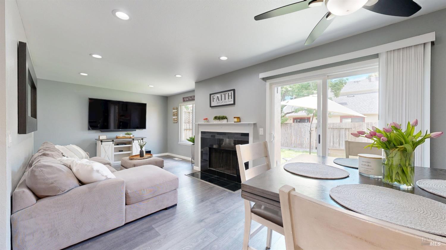 38 Francis Circle Rohnert Park, CA 94928 - Photo 11 of 43