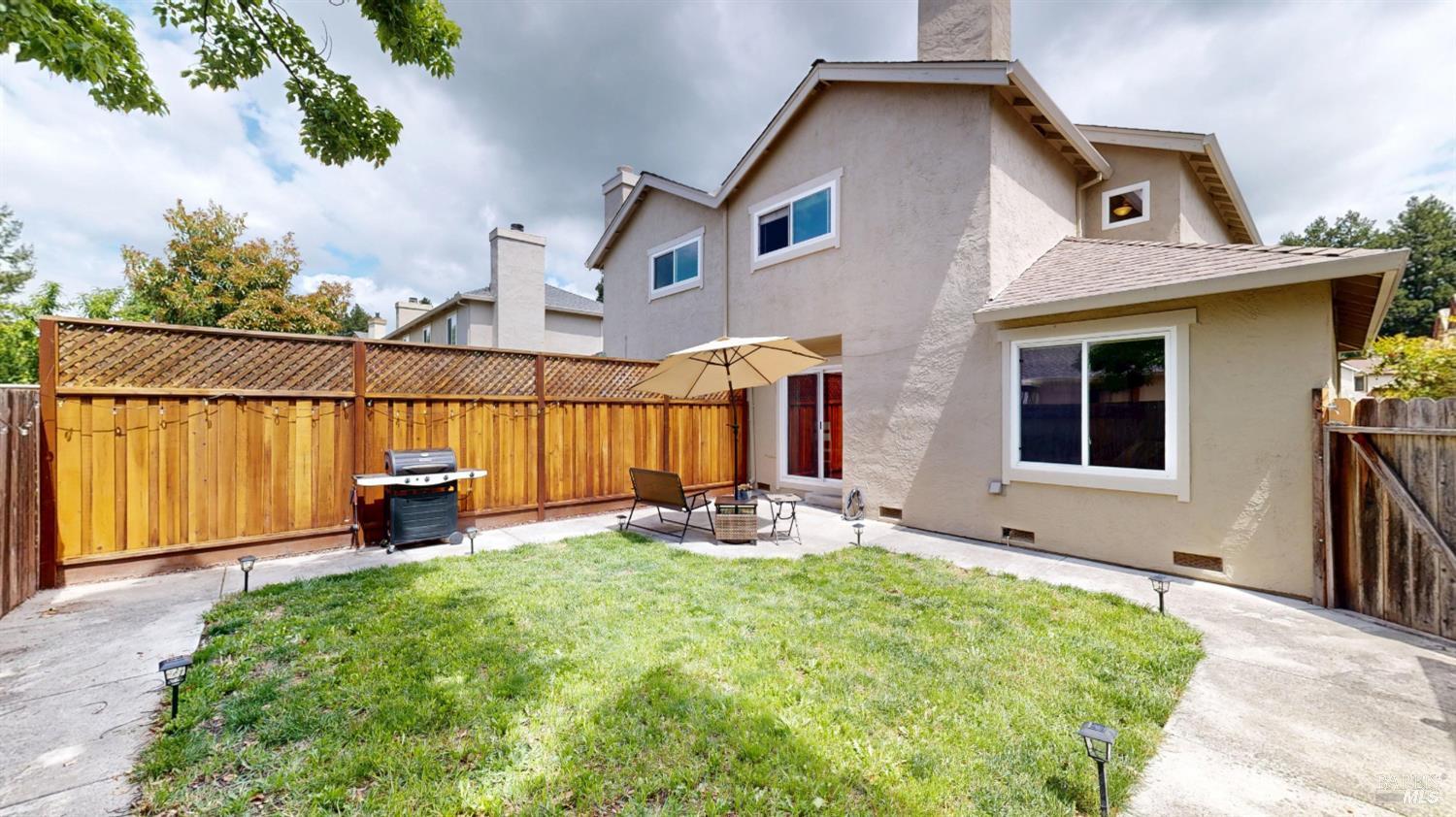 38 Francis Circle Rohnert Park, CA 94928 - Photo 5 of 43