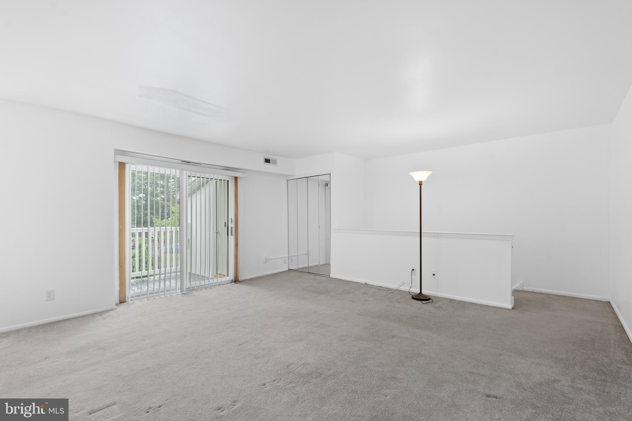 275 Green Street, Unit 5P6 Edgewater Park, NJ 08010 - Photo 3 of 23 Gallery Image 3