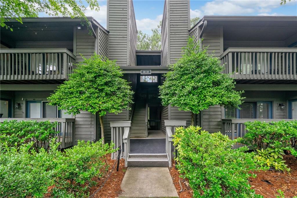 113 Tuxworth Circle Decatur, GA 30033 - Photo 3 of 39