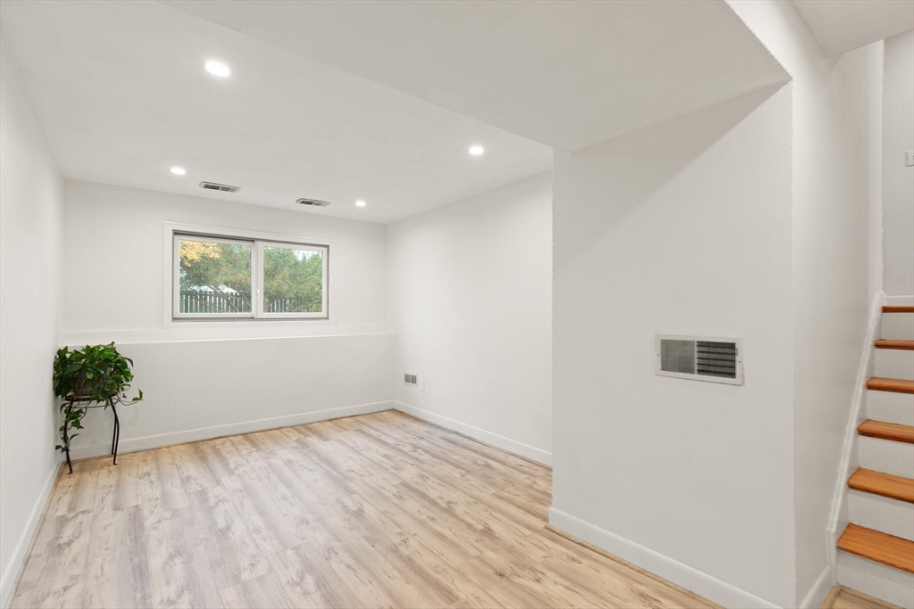 10 Butterworth Road Beverly, MA 01915 - Photo 18 of 28