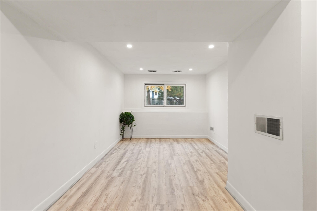 10 Butterworth Road Beverly, MA 01915 - Photo 19 of 28