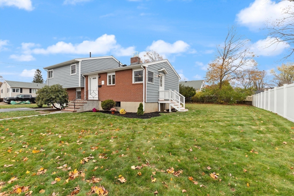 10 Butterworth Road Beverly, MA 01915 - Photo 2 of 28