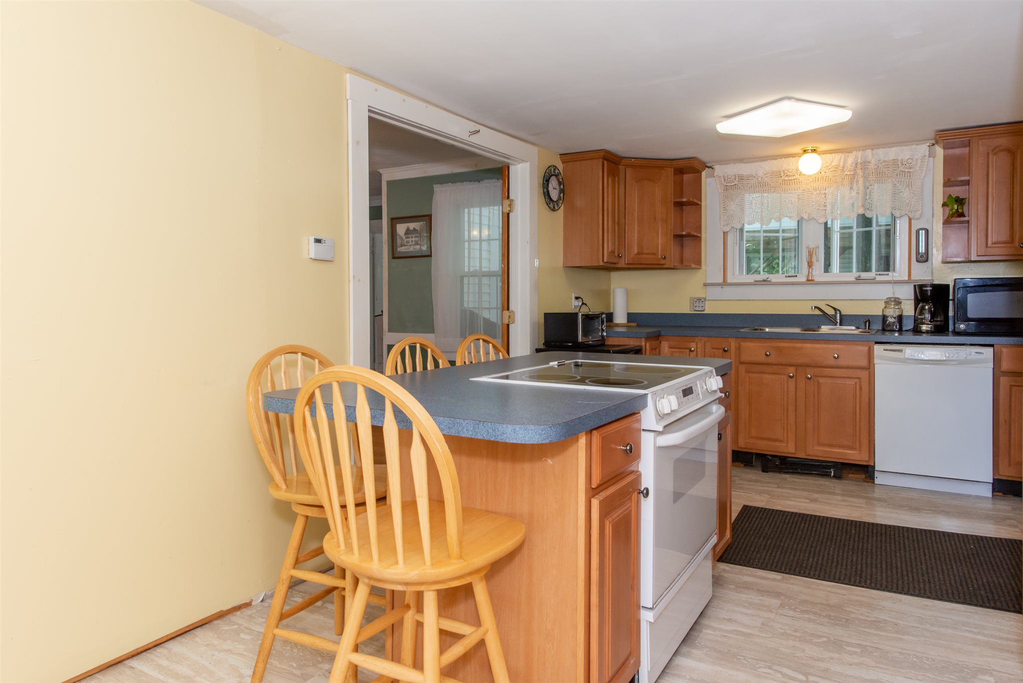 195 North Main Street Rochester, NH 03867 - Photo 11 of 28