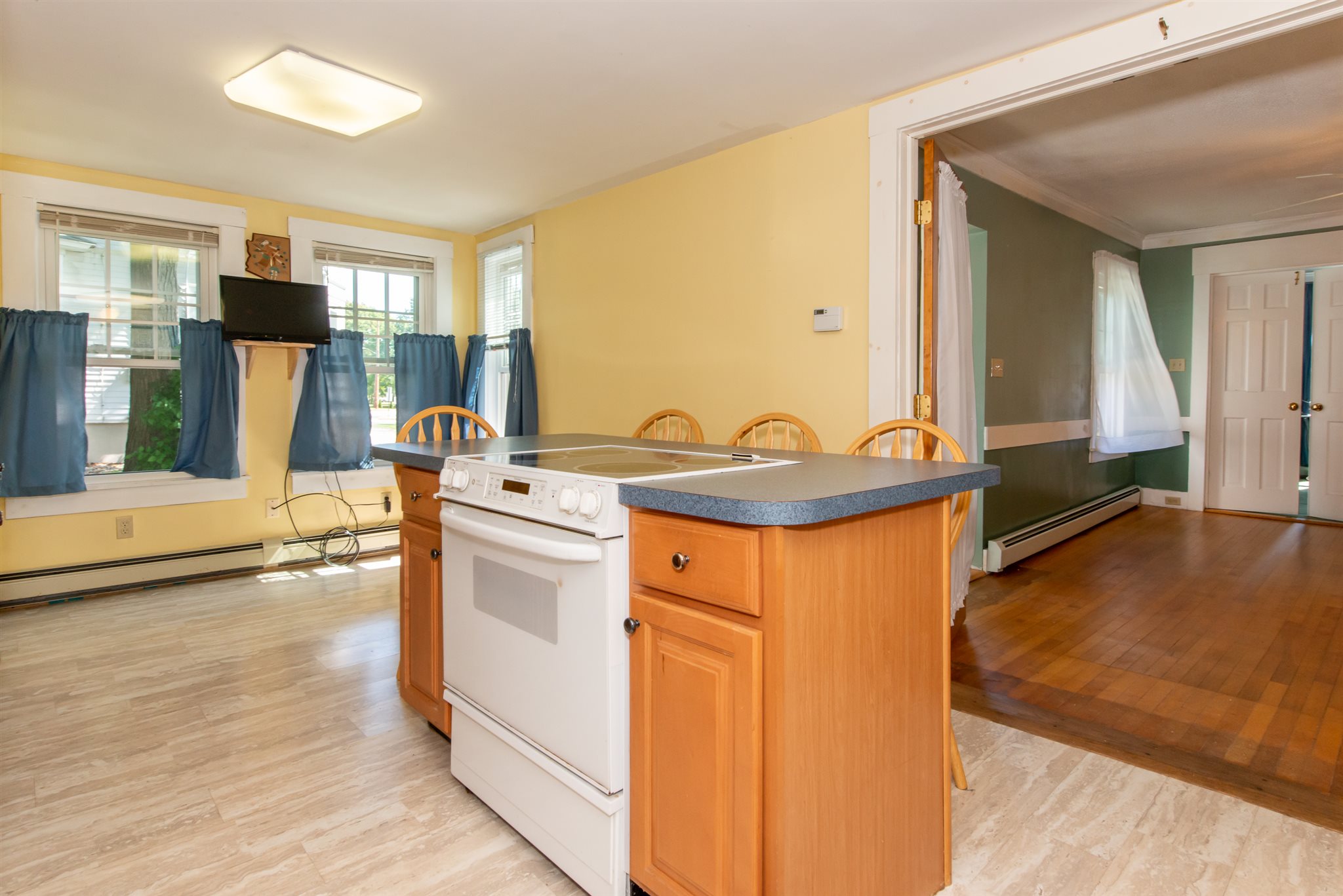 195 North Main Street Rochester, NH 03867 - Photo 12 of 28