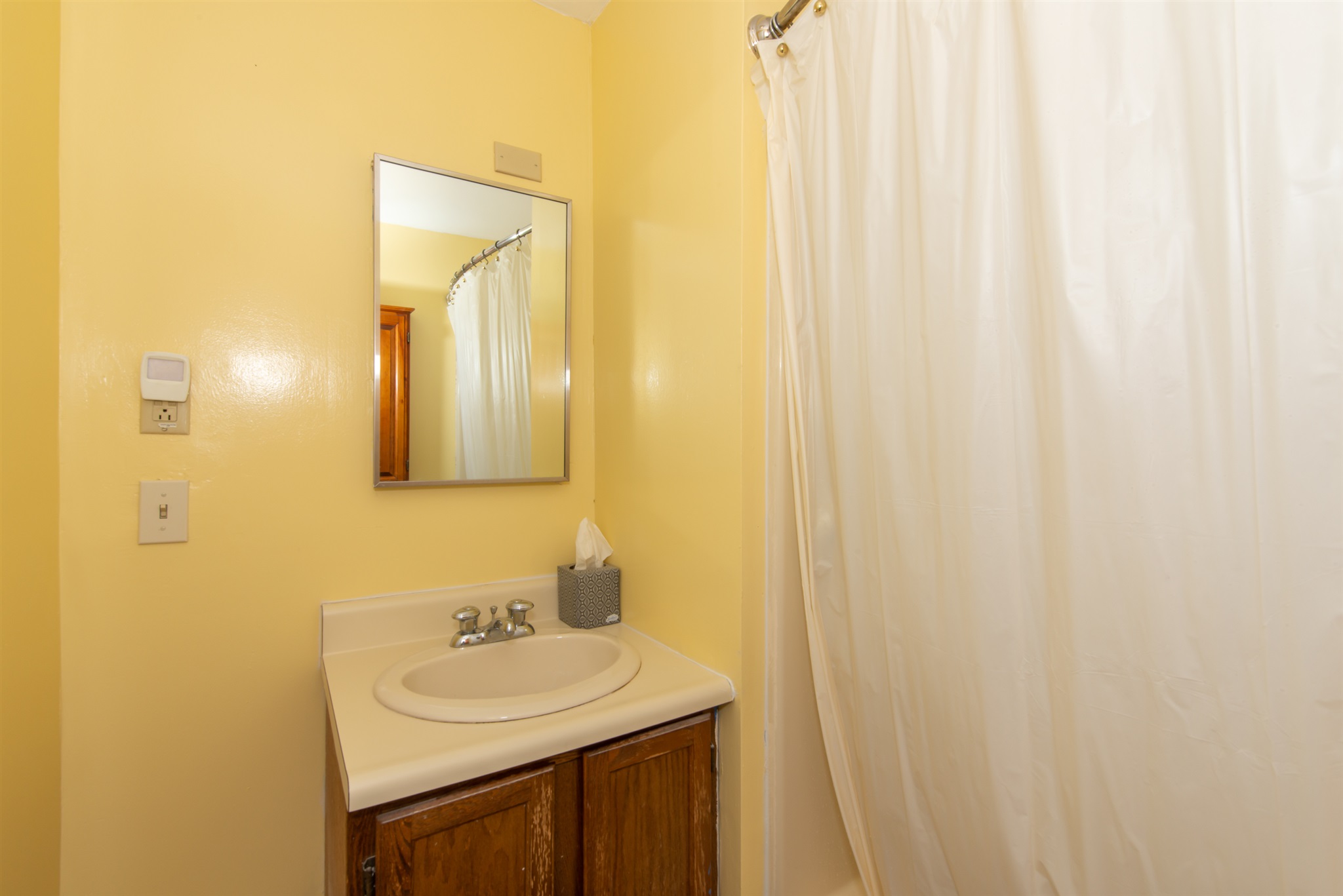 195 North Main Street Rochester, NH 03867 - Photo 24 of 28