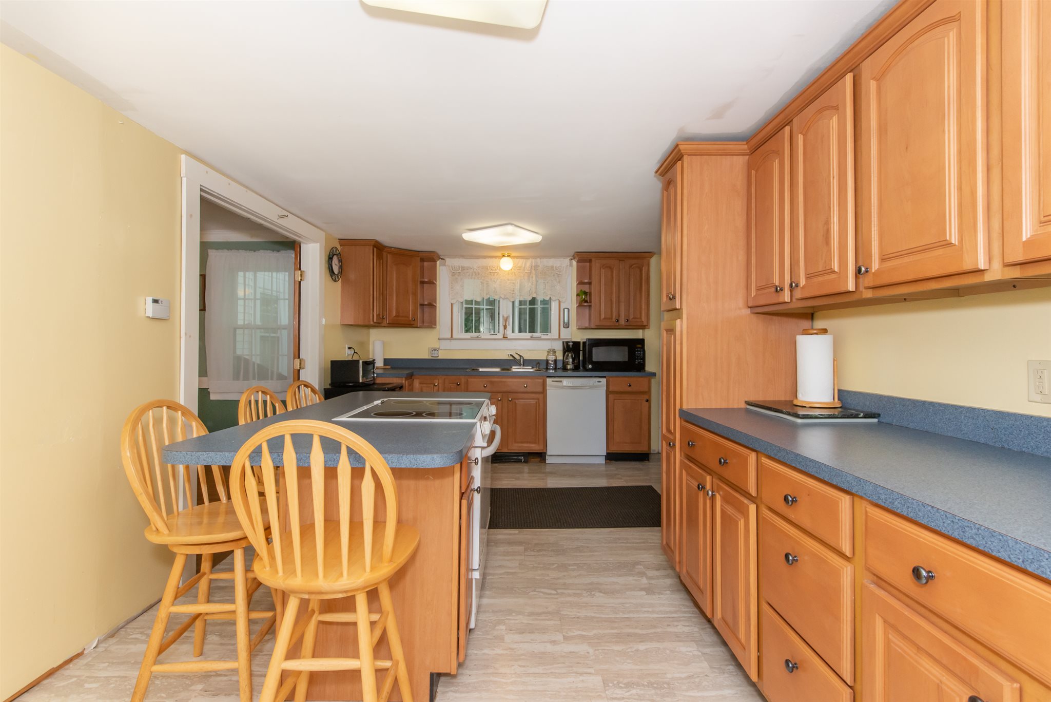 195 North Main Street Rochester, NH 03867 - Photo 10 of 28