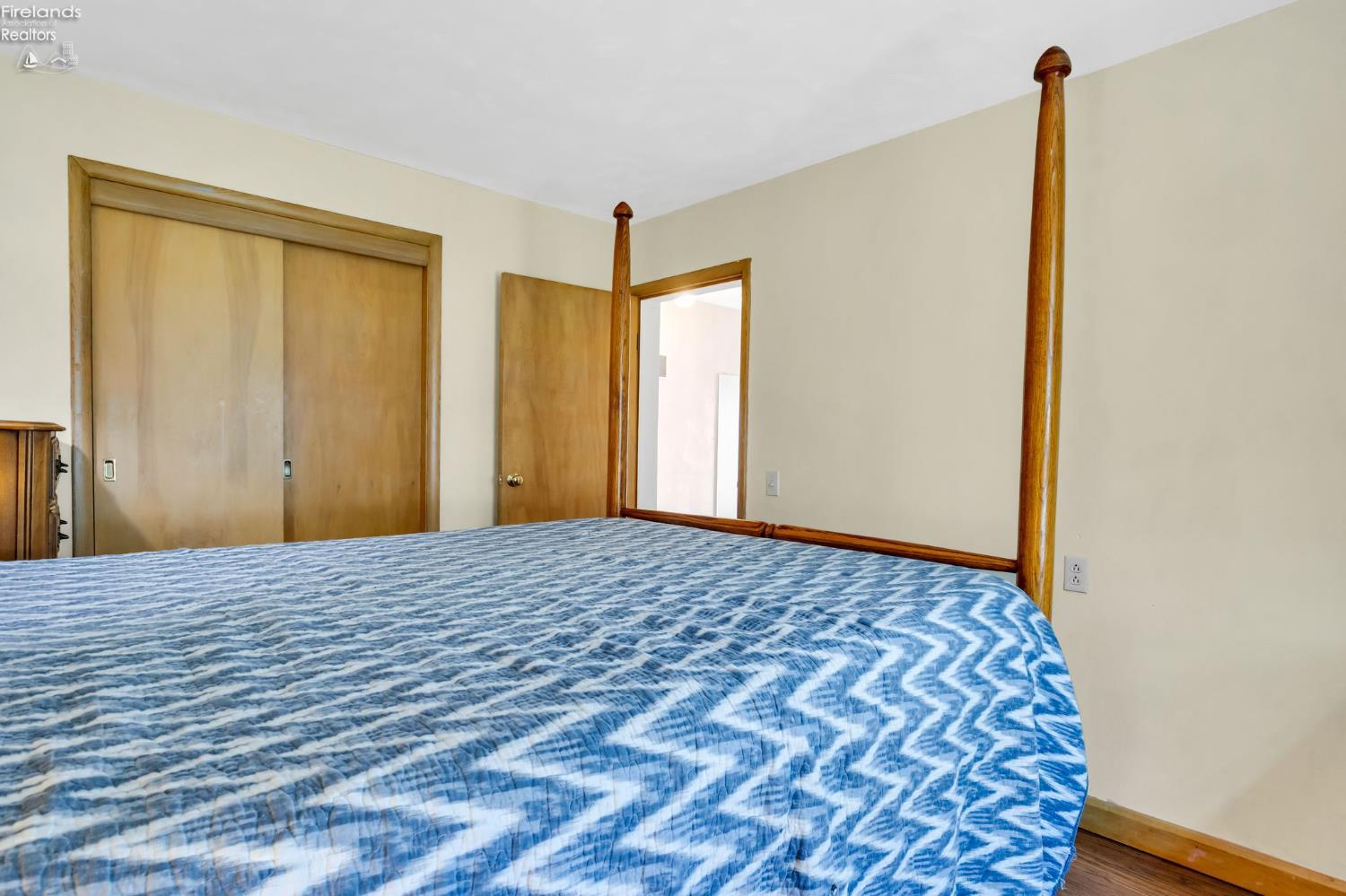 2637 East Sand Road Port Clinton, OH 43452 - Photo 59 of 62 Gallery Image 59
