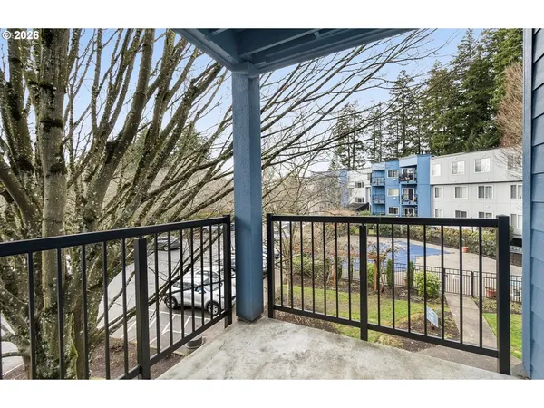$265,000 | 8720 Southwest Tualatin Road, Unit 205, Tualatin, OR 97062