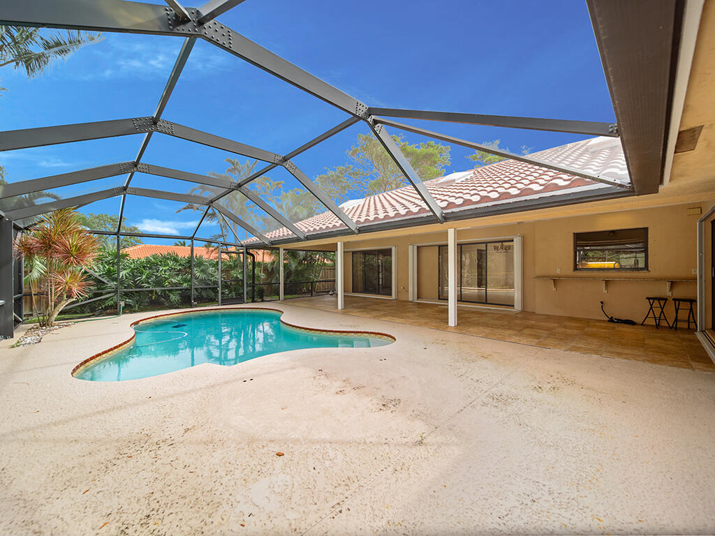 9 West High Point Road Sewall's Point, FL 34996 - Photo 32 of 33 outdoorliving4