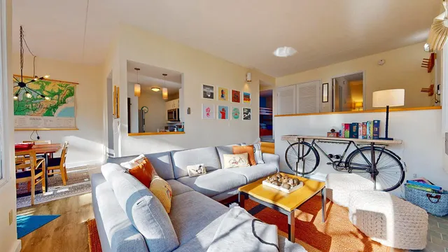 $305,000 | 42 Lower Phase Road, Unit 23, Warren, VT 05674