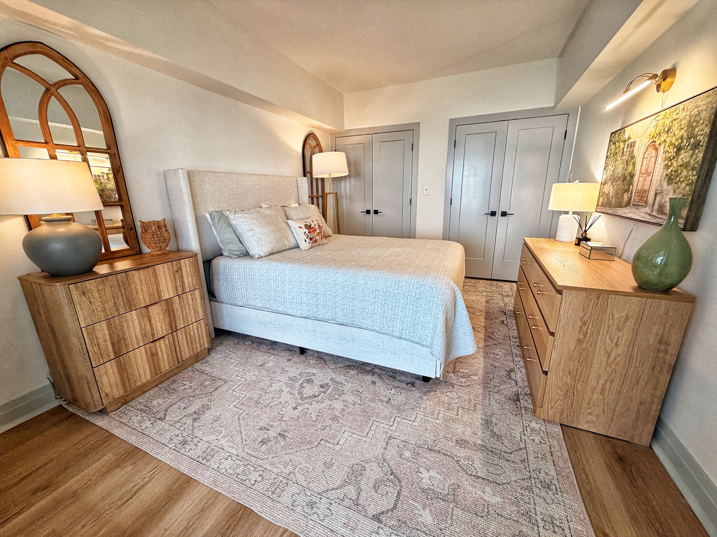 175 East Delaware Place, Unit 5808 Chicago, IL 60611 - Photo 15 of 29 a bedroom with furniture and a large window