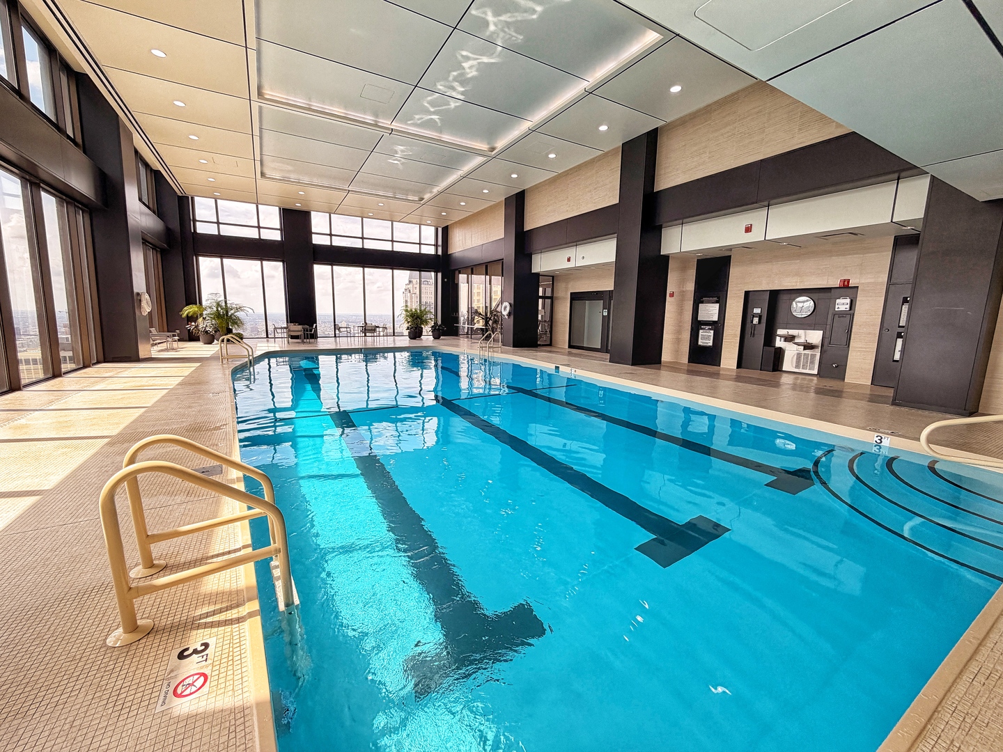 175 East Delaware Place, Unit 5808 Chicago, IL 60611 - Photo 25 of 29