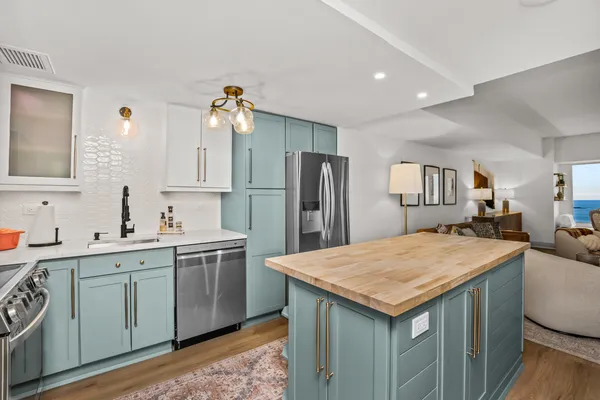 $419,000 | 175 East Delaware Place, Unit 5808, Chicago, IL 60611