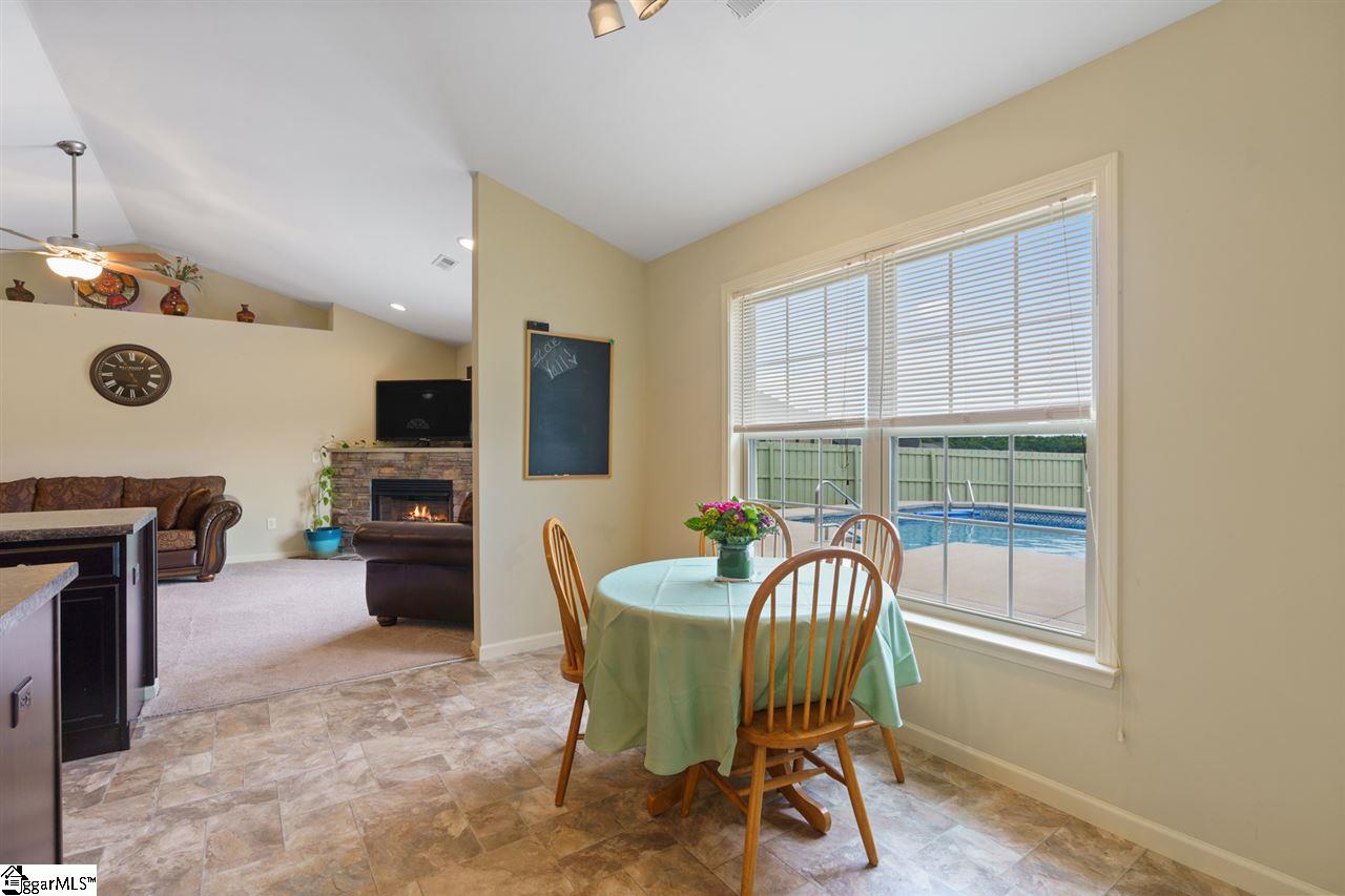 200 Sleepy River Road Simpsonville, SC 29681 - Photo 11 of 28 Gallery Image 11