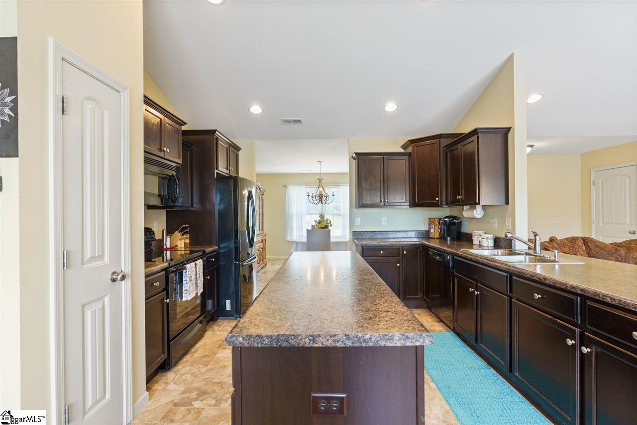 200 Sleepy River Road Simpsonville, SC 29681 - Photo 14 of 28 Gallery Image 14