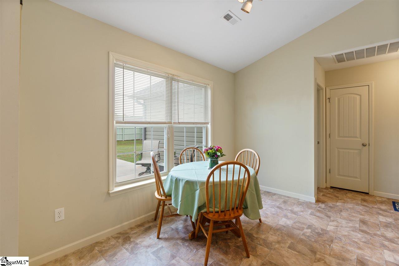 200 Sleepy River Road Simpsonville, SC 29681 - Photo 10 of 28 Gallery Image 10