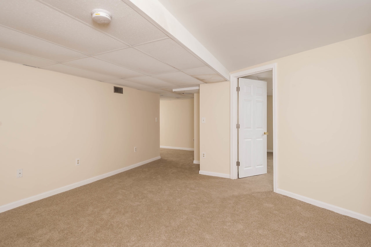 13 B Walnut Street Rochester, NH 03867 - Photo 19 of 28 Gallery Image 19