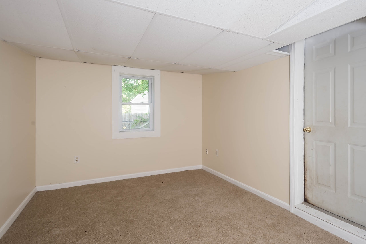 13 B Walnut Street Rochester, NH 03867 - Photo 21 of 28 Gallery Image 21