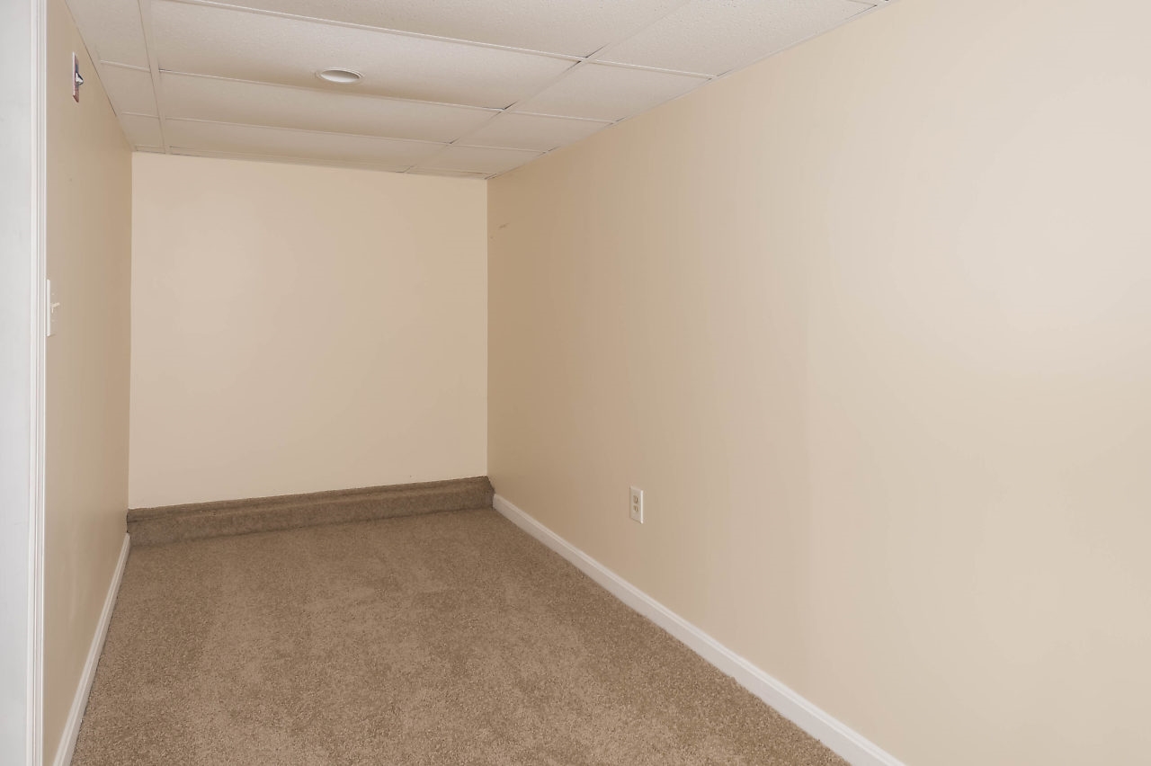 13 B Walnut Street Rochester, NH 03867 - Photo 23 of 28 Gallery Image 23