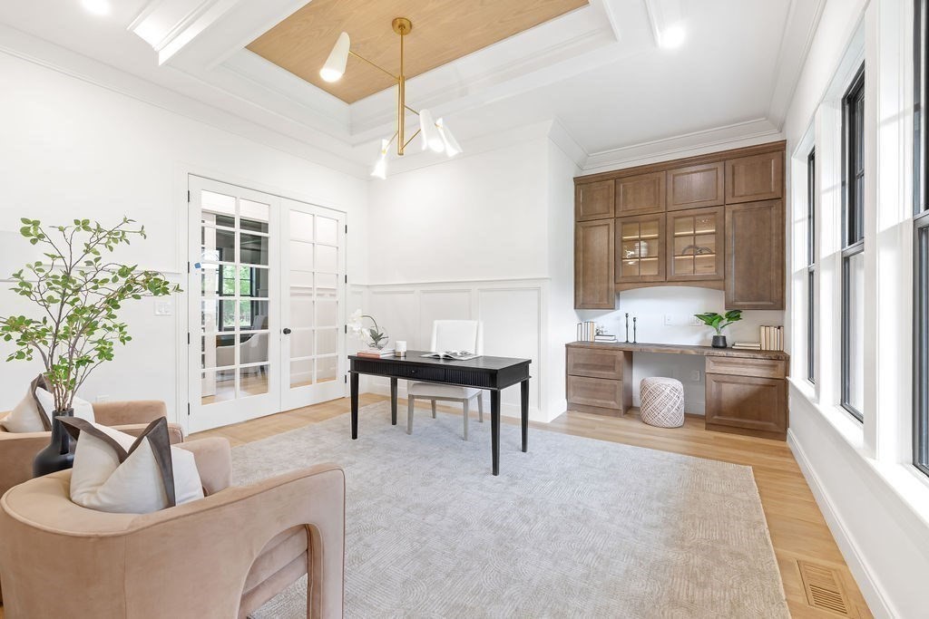 43 Whitman Road Needham, MA 02492 - Photo 13 of 41