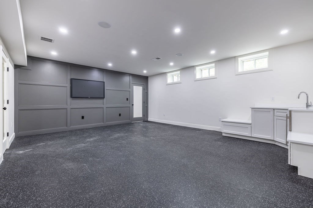 43 Whitman Road Needham, MA 02492 - Photo 36 of 41