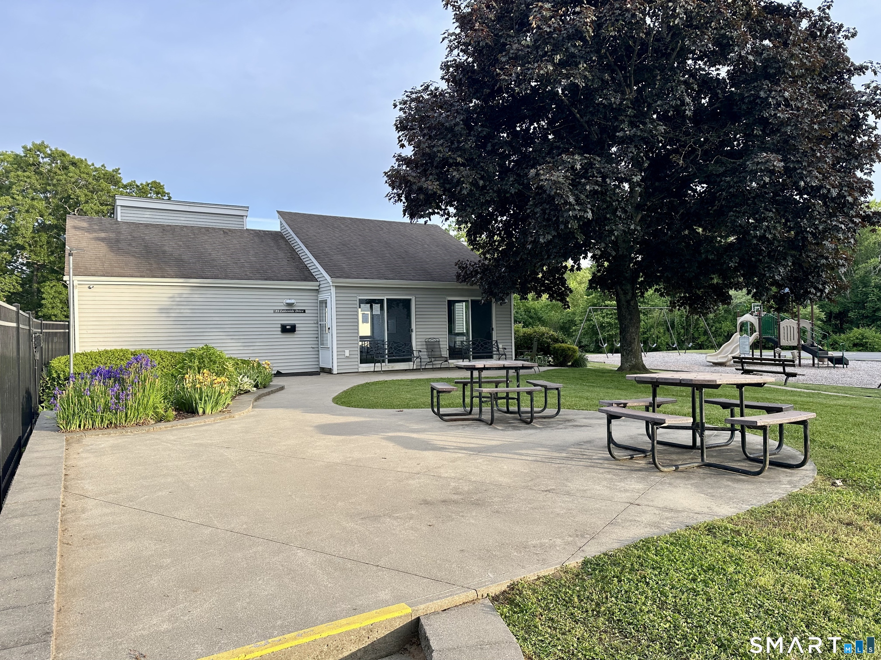 2 Lakeside Drive, Unit M Ledyard, CT 06339 - Photo 33 of 38 Pool House / Recreation Center. Picnic Tables