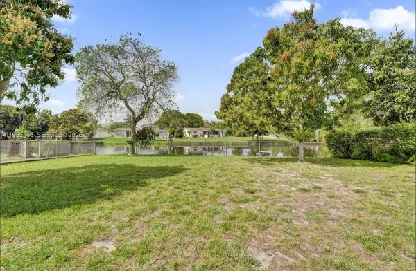 $539,900 | 5023 Southwest 93rd Avenue, Cooper City, FL 33328