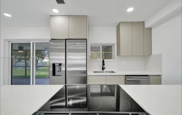 $539,900 | 5023 Southwest 93rd Avenue, Cooper City, FL 33328