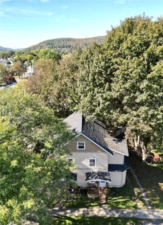 $130,100 | 722 Seneca Place, Elmira, NY 14904