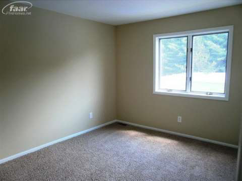 7427 Potter Road Flushing, MI 48433 - Photo 19 of 28 20363948-18.JPG