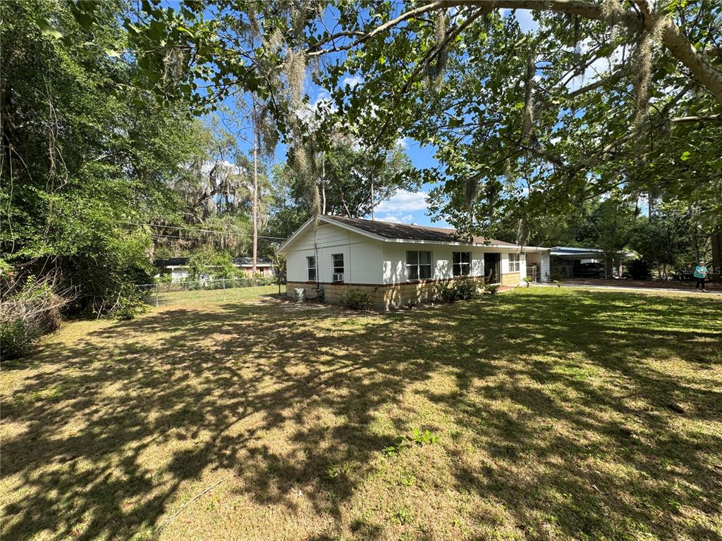 517 Northwest 36th Terrace Gainesville, FL 32607 - Photo 3 of 38