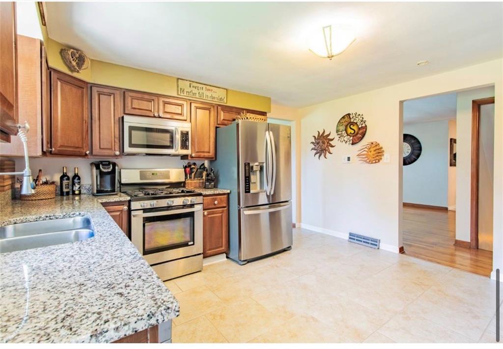 215 Fisher Road Saxonburg, PA 16056 - Photo 11 of 20