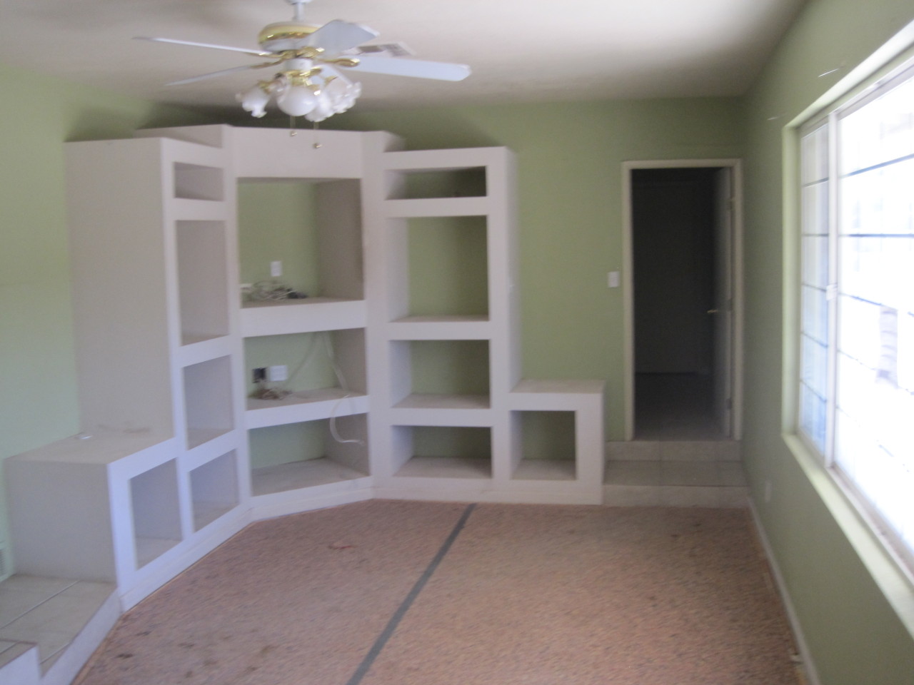 5344 East Thomas Road Phoenix, AZ 85018 - Photo 2 of 22 LIVING ROOM
