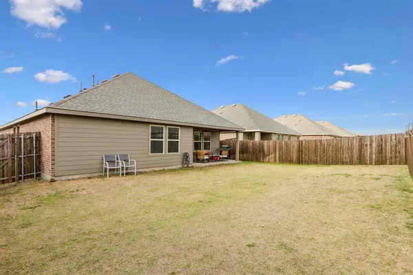$1,995 | 502 Calm Springs Drive, Princeton, TX 75407
