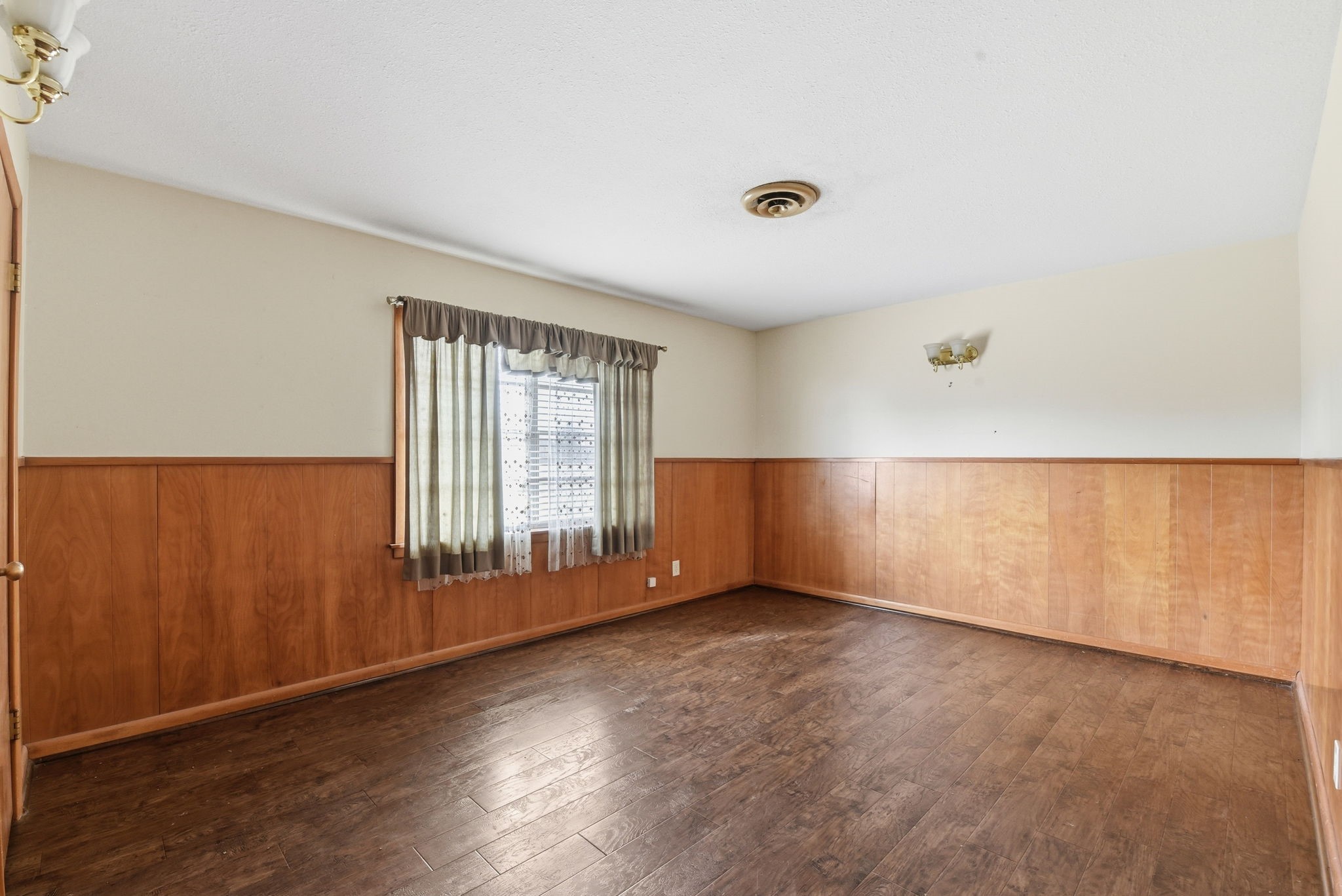 1839 West Henderson Road Angleton, TX 77515 - Photo 21 of 50