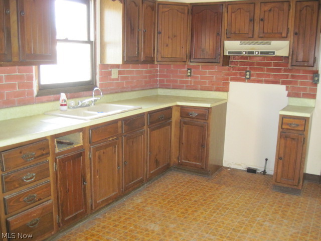 3180 Callender Road Rome, OH 44085 - Photo 4 of 11