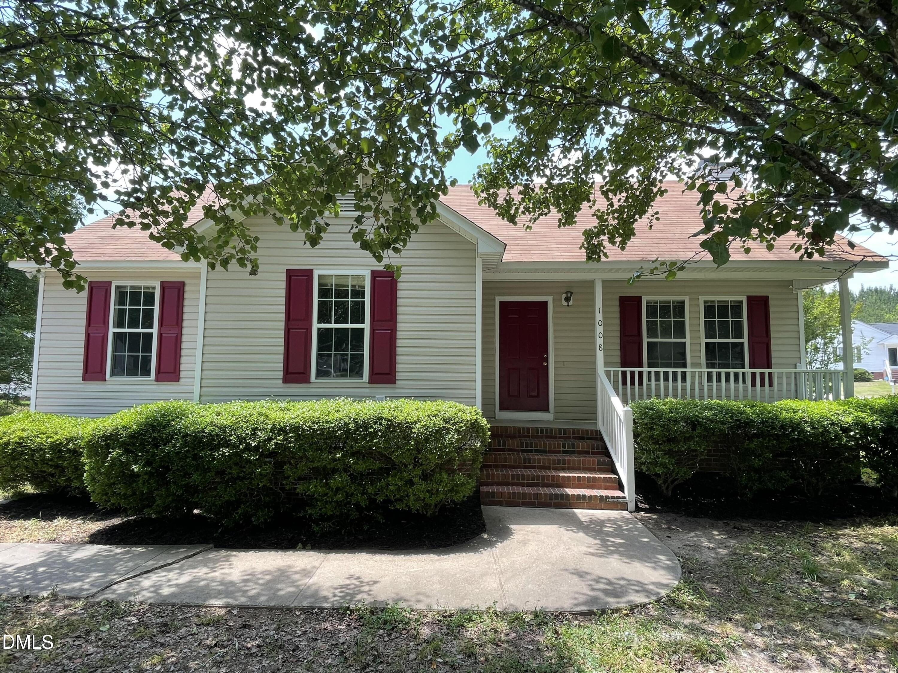 1008 Laurel Leaf Road Zebulon, NC 27597 - Photo 1 of 21 01_beyc6a0e26c5c7bd2