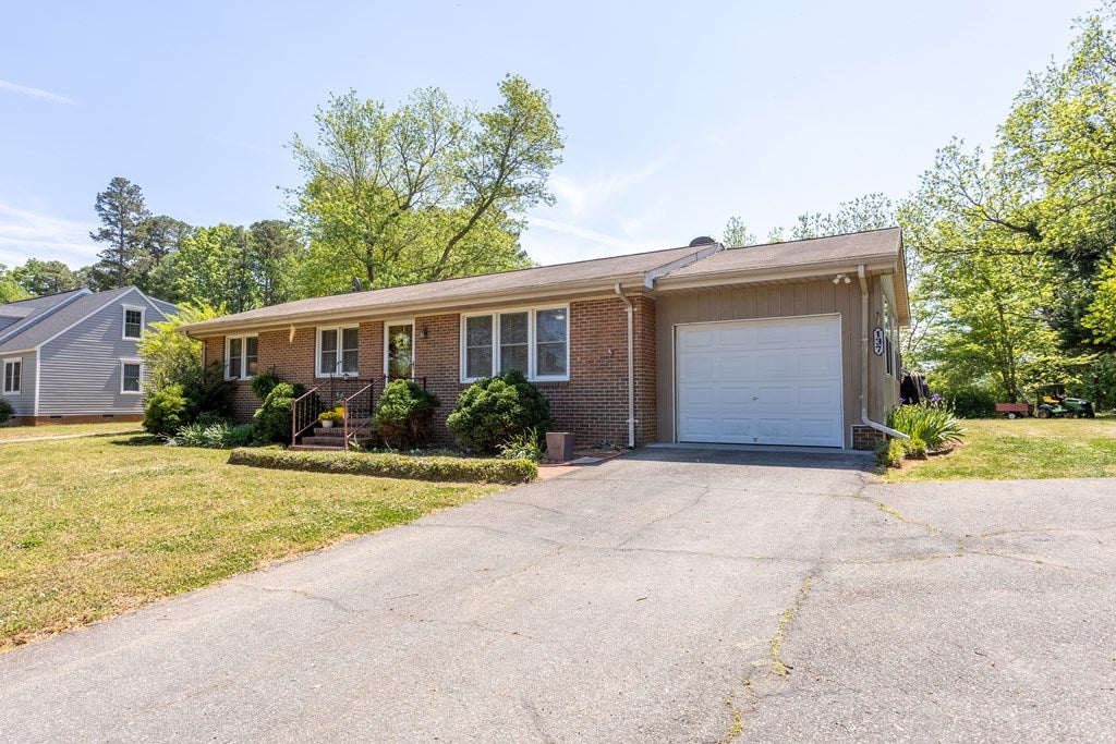 137 Buffalo Road Clarksville, VA 23927 - Photo 15 of 31 Gallery Image 15