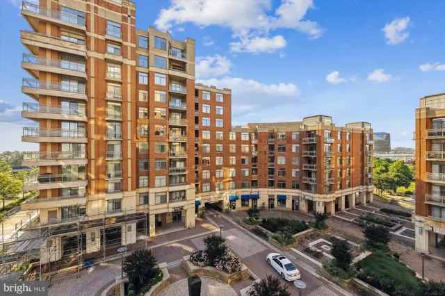 $2,350 | 3600 South Glebe Road, Unit 509W, Arlington, VA 22202