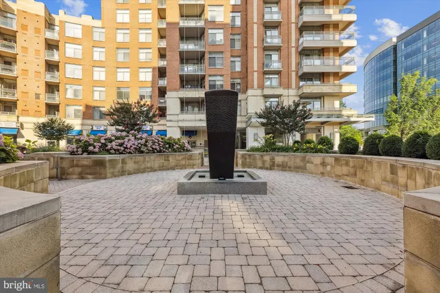 $2,350 | 3600 South Glebe Road, Unit 509W, Arlington, VA 22202