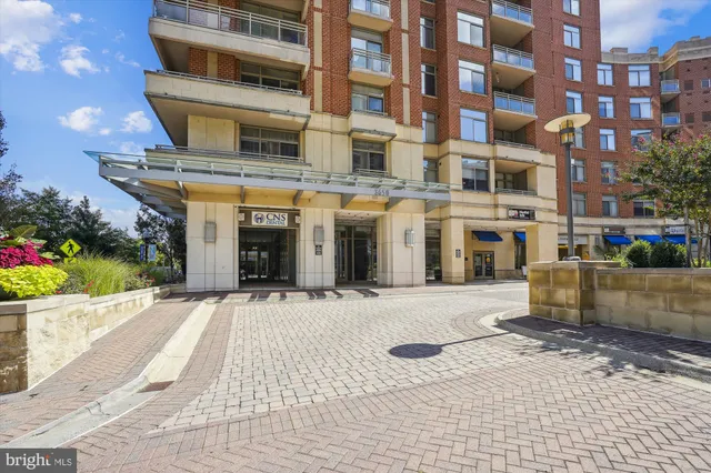 $2,350 | 3600 South Glebe Road, Unit 509W, Arlington, VA 22202
