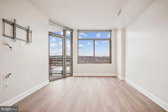 $2,350 | 3600 South Glebe Road, Unit 509W, Arlington, VA 22202