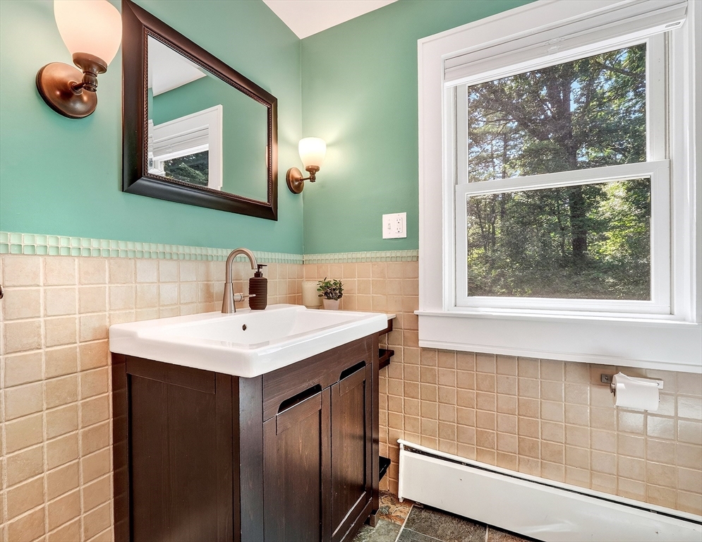 41 Taylor Road Acton, MA 01720 - Photo 18 of 42