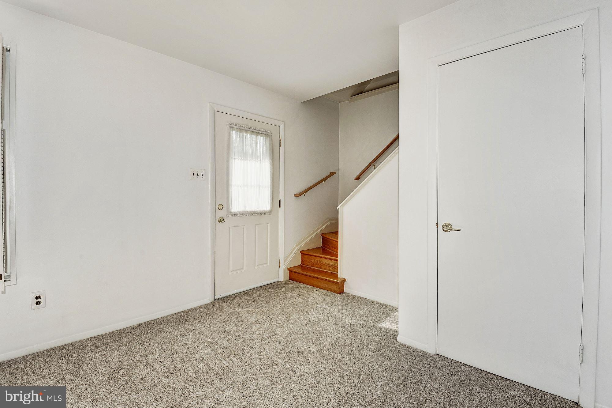 4104 Lees Corner Road Chantilly, VA 20151 - Photo 2 of 22 Interior (General)