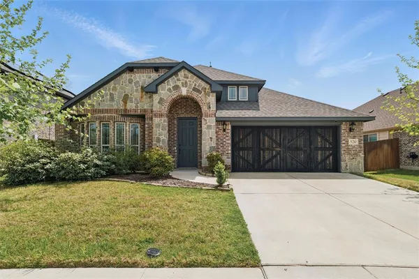 $2,750 | 520 Lowland Lane, Waxahachie, TX 75165